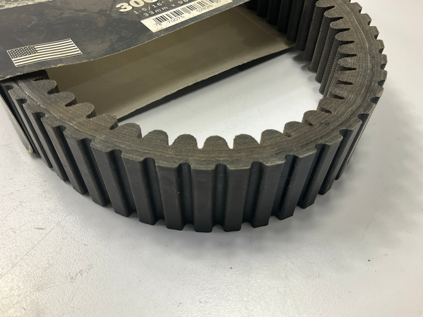 Gates 30C3750 ATV CVT Drive Belt - 33mm X 981mm