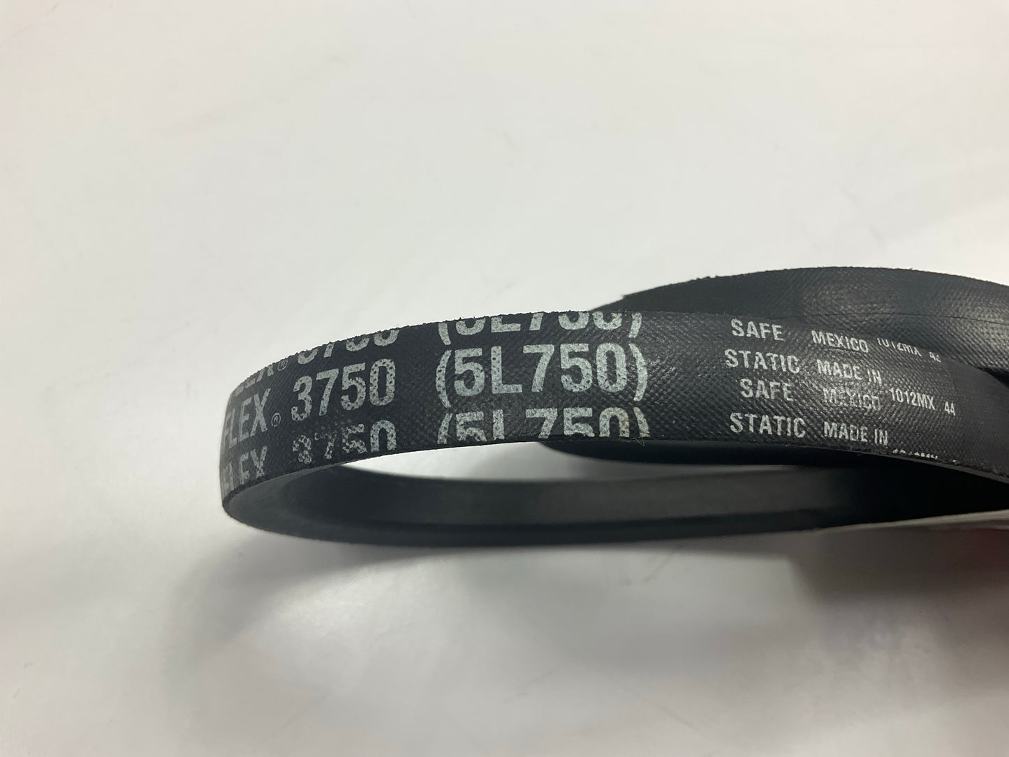 Gates 3750 Lawn & Garden Power Equipment Accessory Drive Belt - 21/32'' X 75''