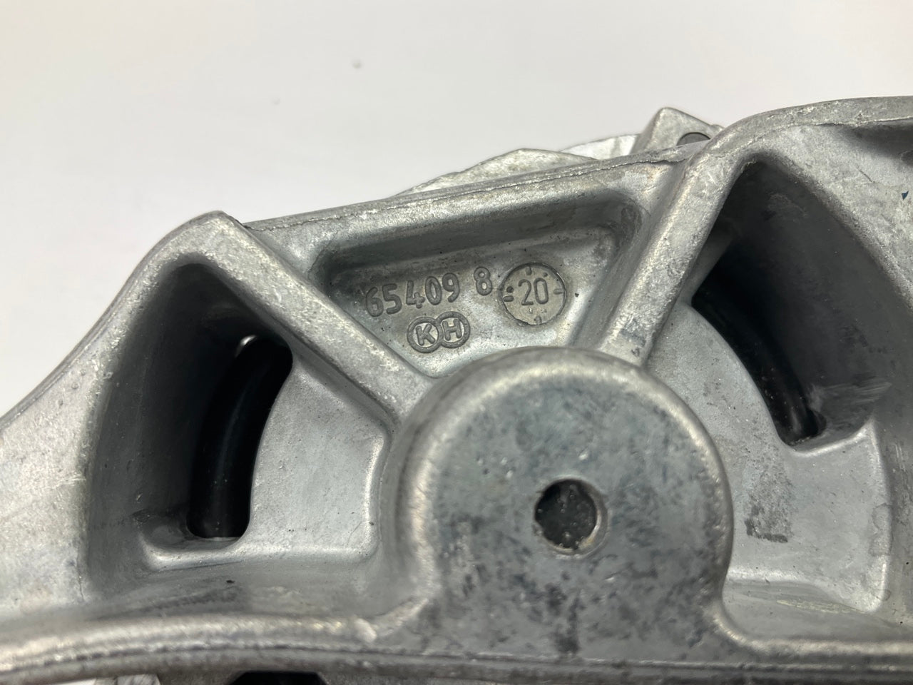 Gates 39084 Engine Belt Tensioner Assembly