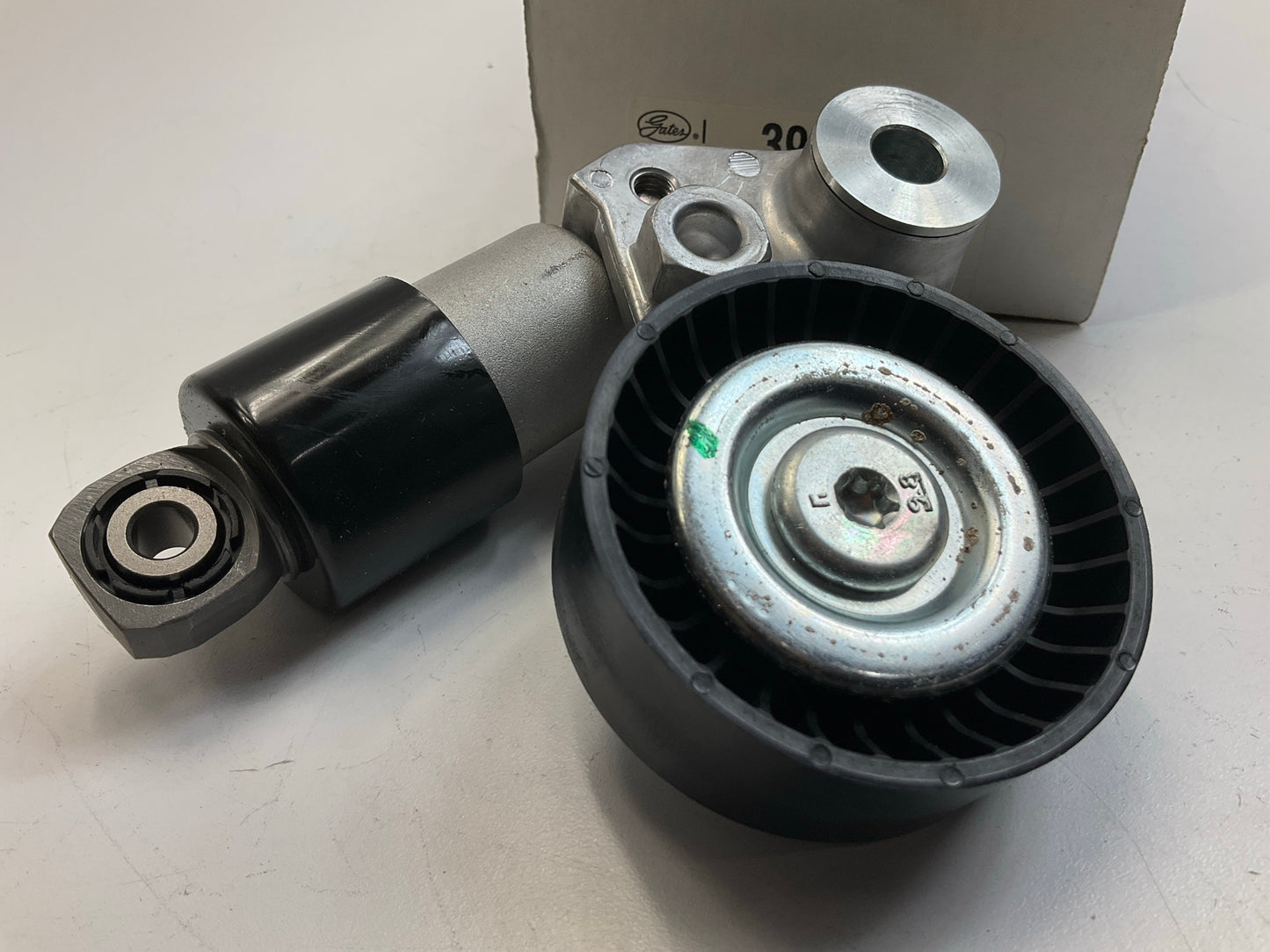 Gates 39104 Accessory Drive Belt Tensioner