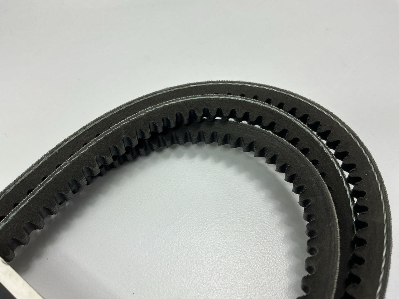 Gates 3VX850 VX-Wedge Industrial Accessory Drive V-Belt - 3/8'' X 85''