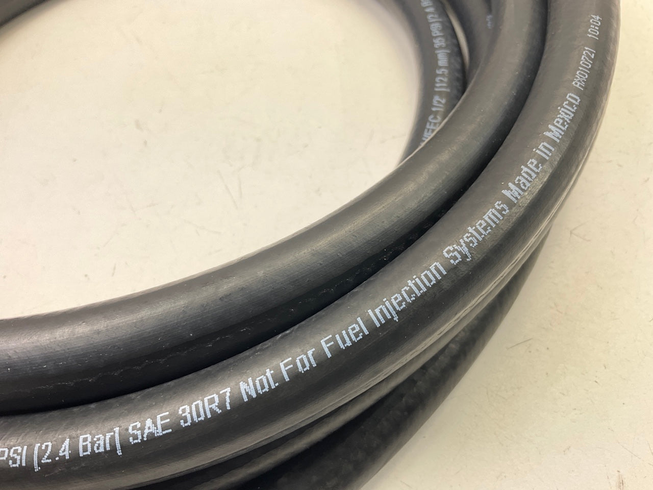 17 FEET - Gates 4219XL SAE 30R7 Fuel Hose Line 1/2'', 35 PSI