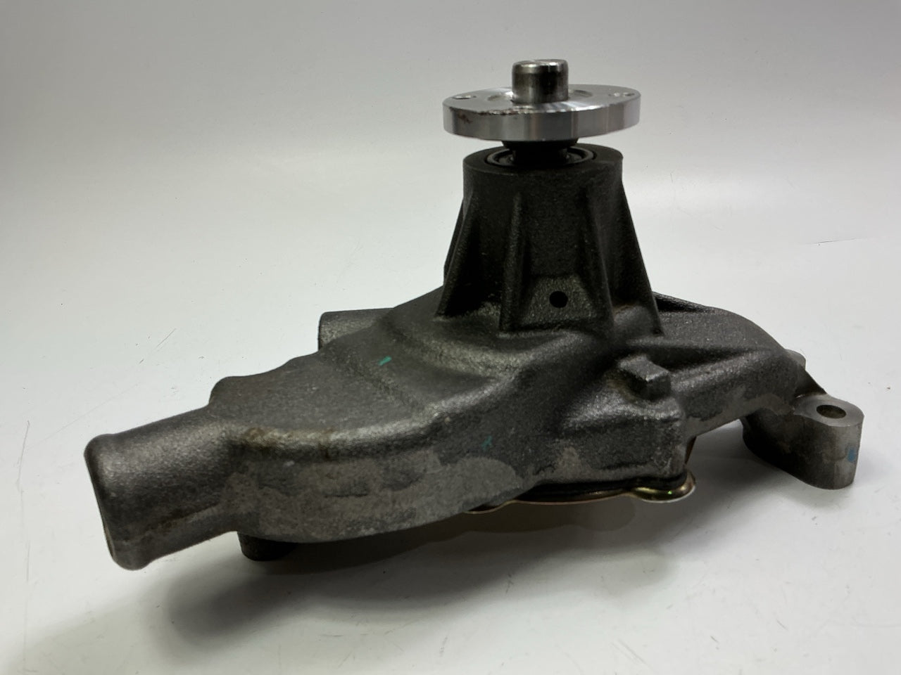 Gates 43098 Water Pump For 1984-1991 Chevrolet Corvette 5.7L V8