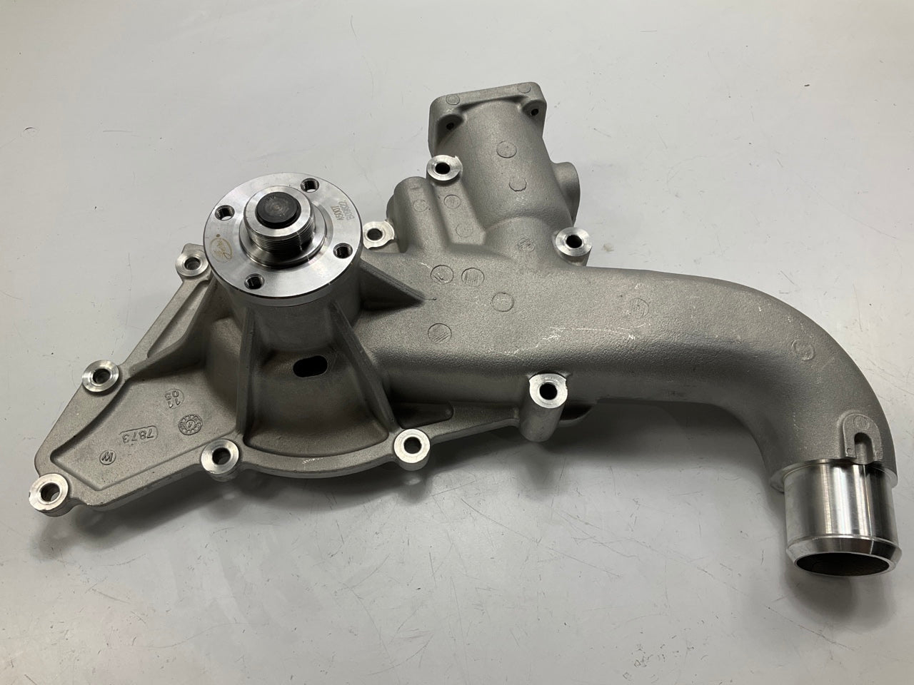 Gates 45007 Water Pump - 1994-1995 Ford 7.3 Powerstroke Diesel Engines