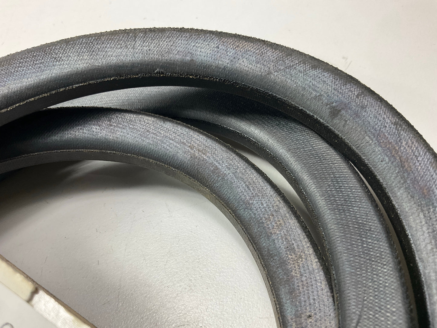 Gates 5V850 Industrial V-Wedge Accessory Drive Belt - 5/8'' X 85'' Super HC