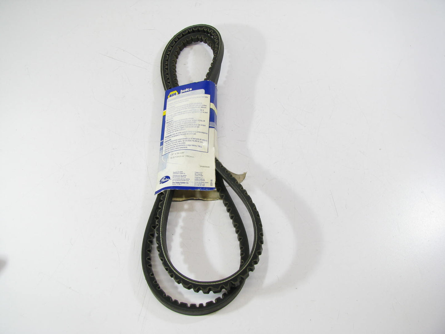Gates 690BSX Cogged Industrial Accessory Drive Belt - 1/2'' X 69''