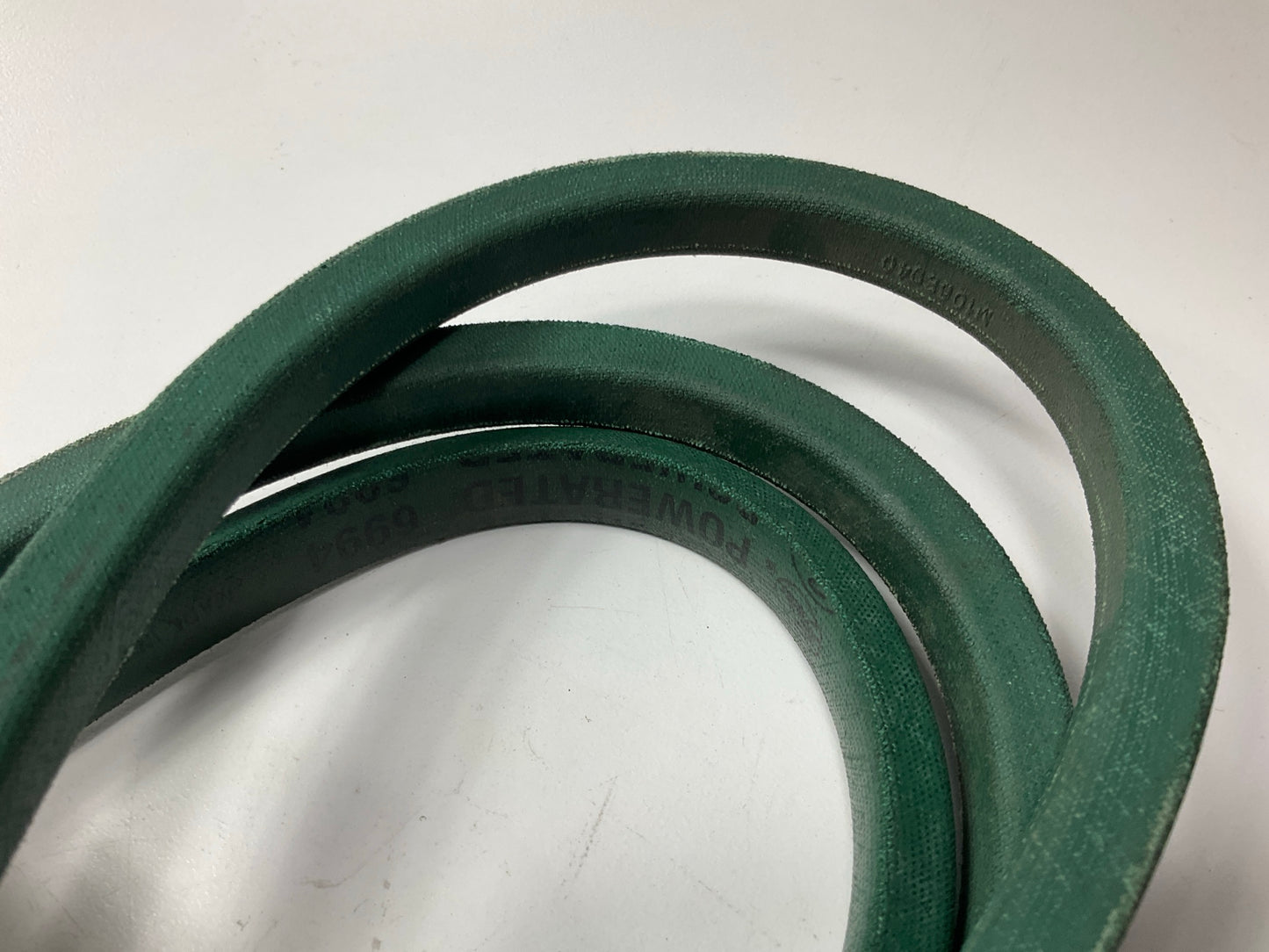 Gates 6994 V-Belt - 21/32'' X 94''