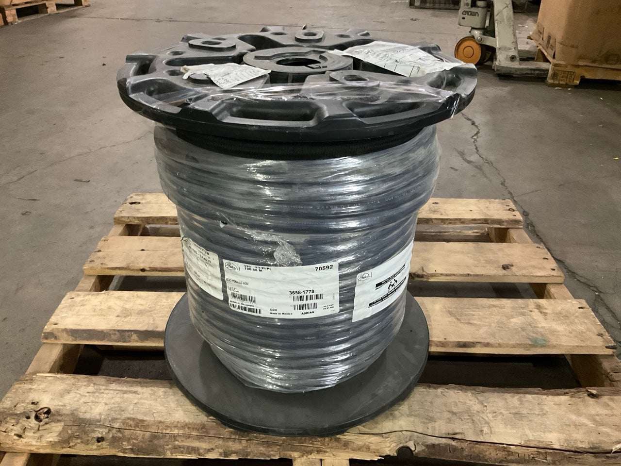 330 FEET Roll - Gates 70592 13/32'' 8C5C Hydraulic Hose, 2000 PSI Work Pressure