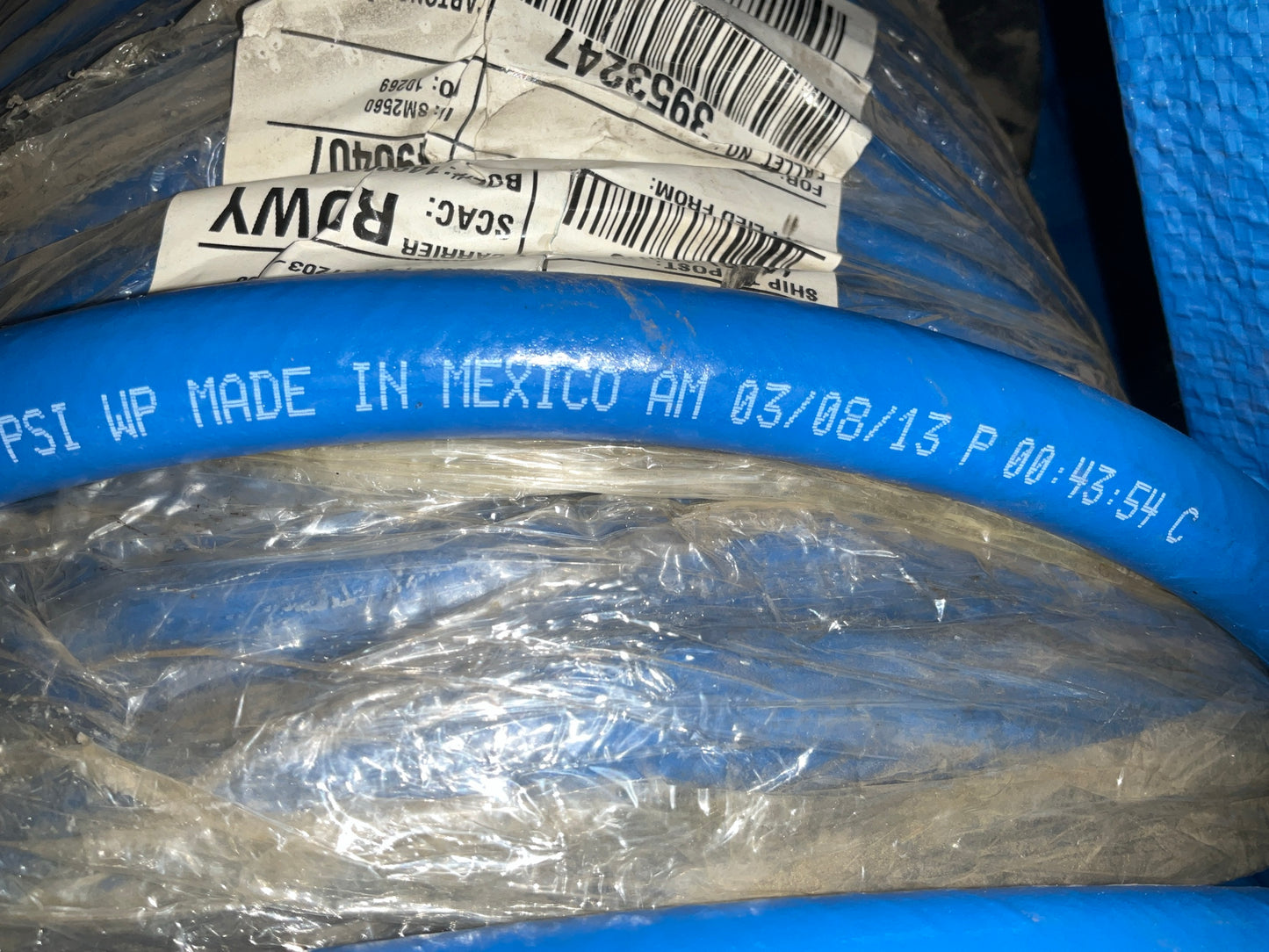 300 FEET - Gates 70673 1/2'' 8L0LB+ Hydraulic Hose 300 PSI Working Pressure