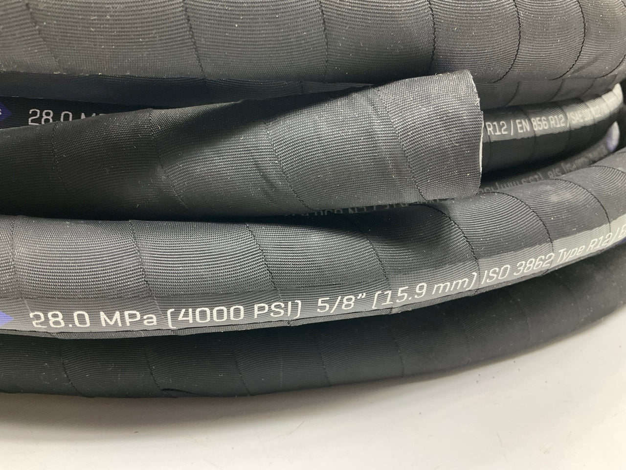 113 FEET - Gates 70813 5/8'' 10EFG4K MegaSpiral Hydraulic Hose, 4000 PSI