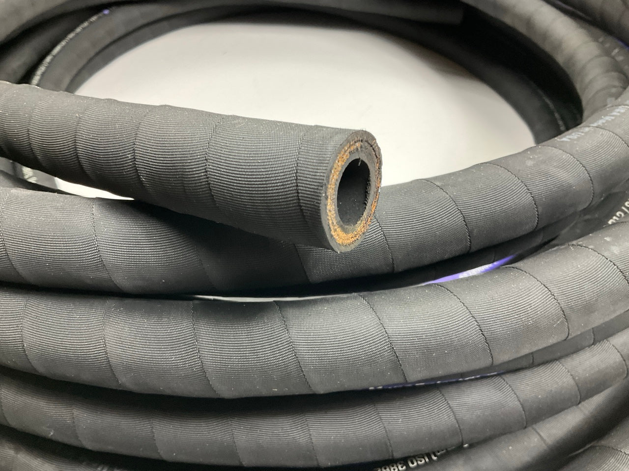 113 FEET - Gates 70813 5/8'' 10EFG4K MegaSpiral Hydraulic Hose, 4000 PSI