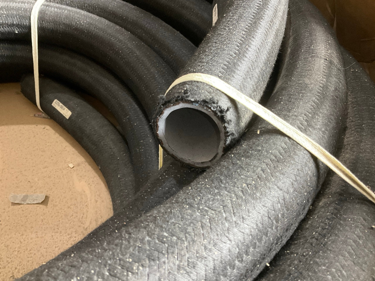Cosmetic Damage - Gates 70855 Hydraulic Hose, 120 Feet, 2'' 500 PSI MegaTech 500