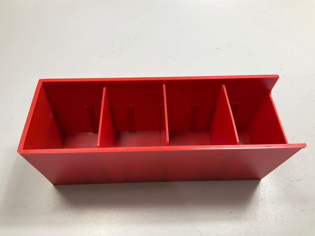 Gates 78194 - 3.5'' Red Plastic Bins With Dividers For Hydraulic Coupler Cabinet