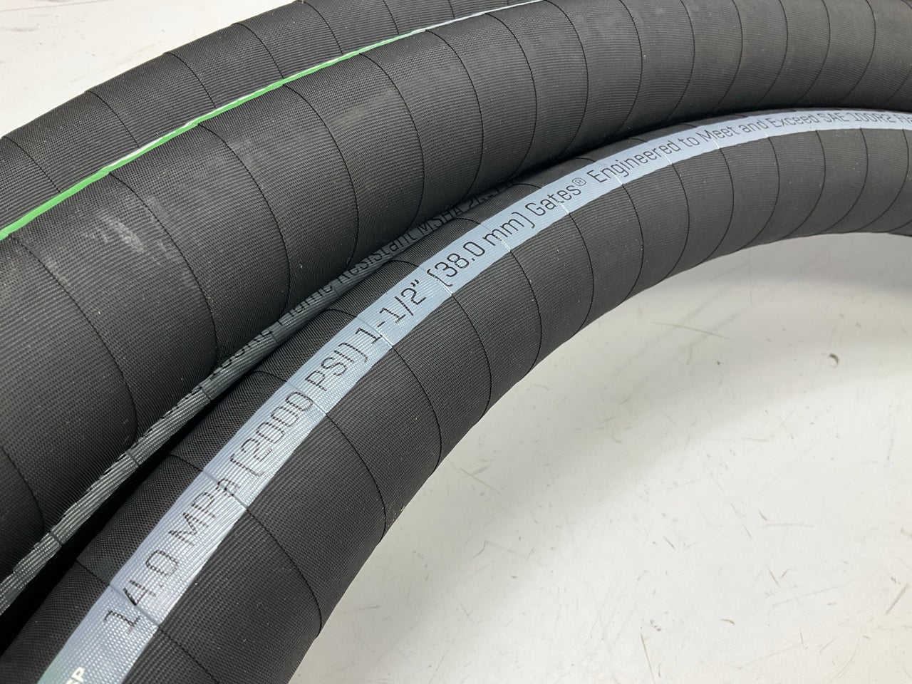 25 FEET - Gates 80048 1-1/2'' (1.5'')  Hydraulic Hose M2T MegaFlex 2-Wire 100R16