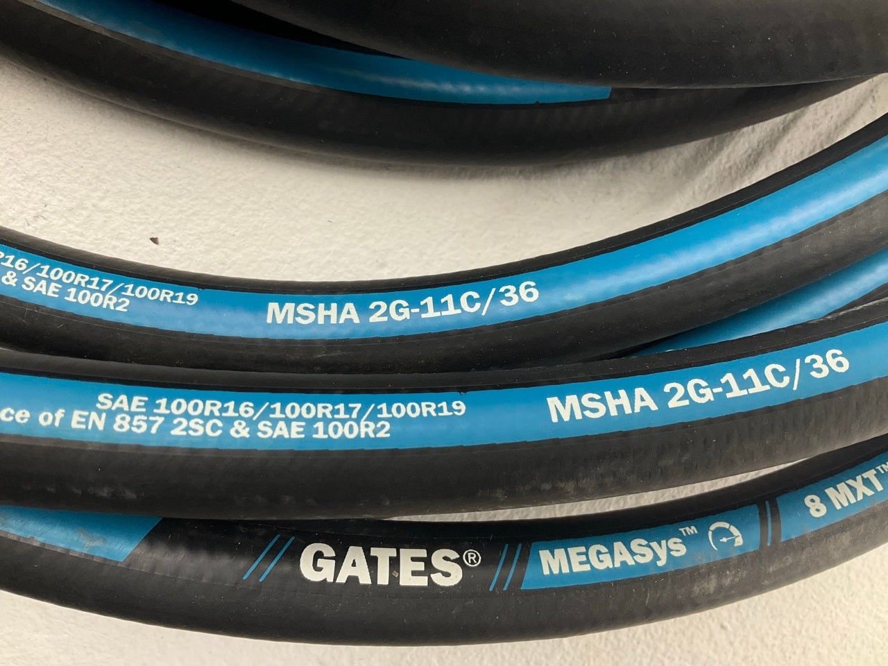 50 FEET - Gates 85048 1/2'' Hydraulic Hose MXT MegaSys Wire Braid Hose SAE 100R16