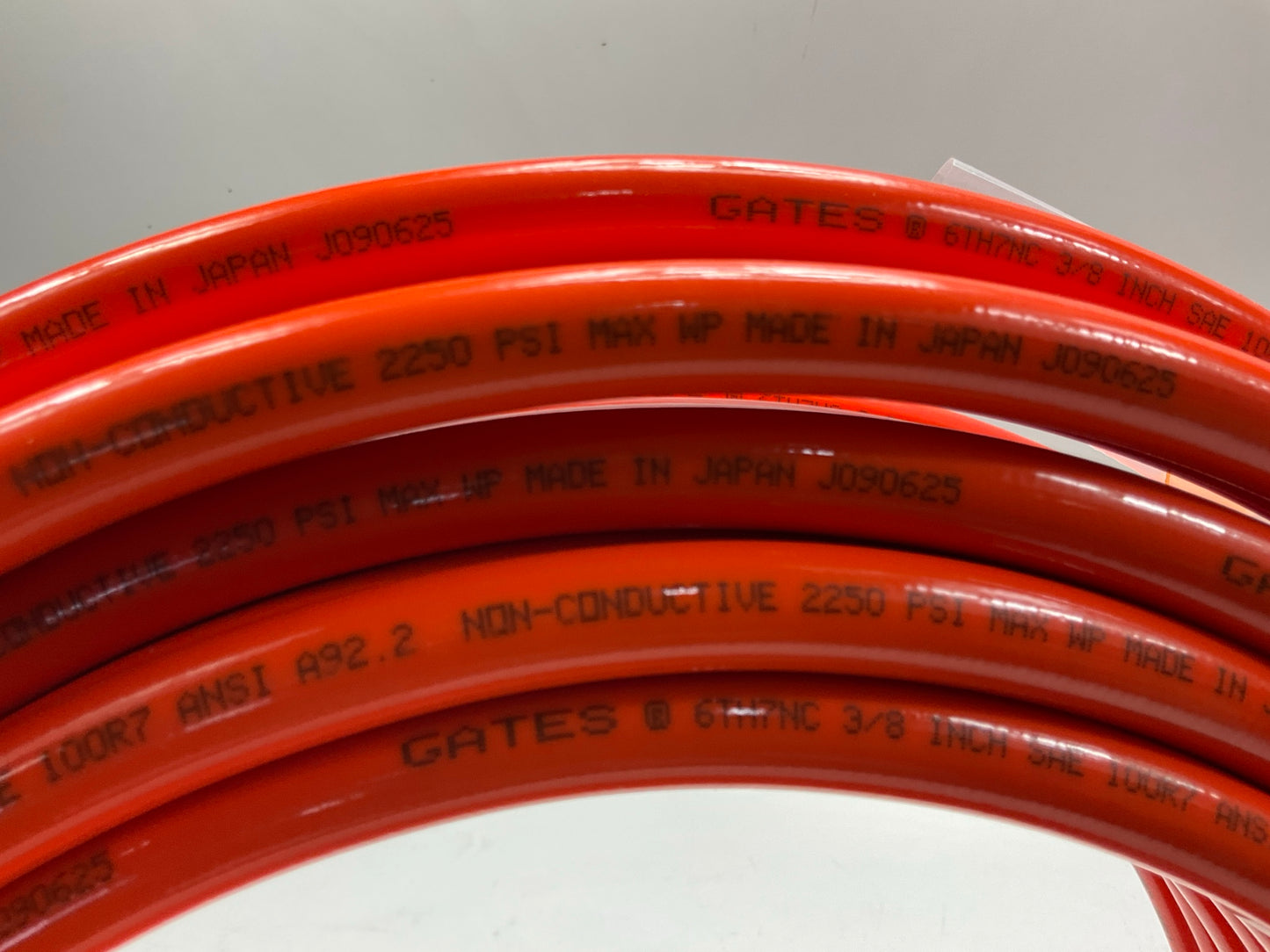 50 FEET - Gates 85424 Thermoplastic Non-Conductive Dual Hydraulic Hose, 3/8''