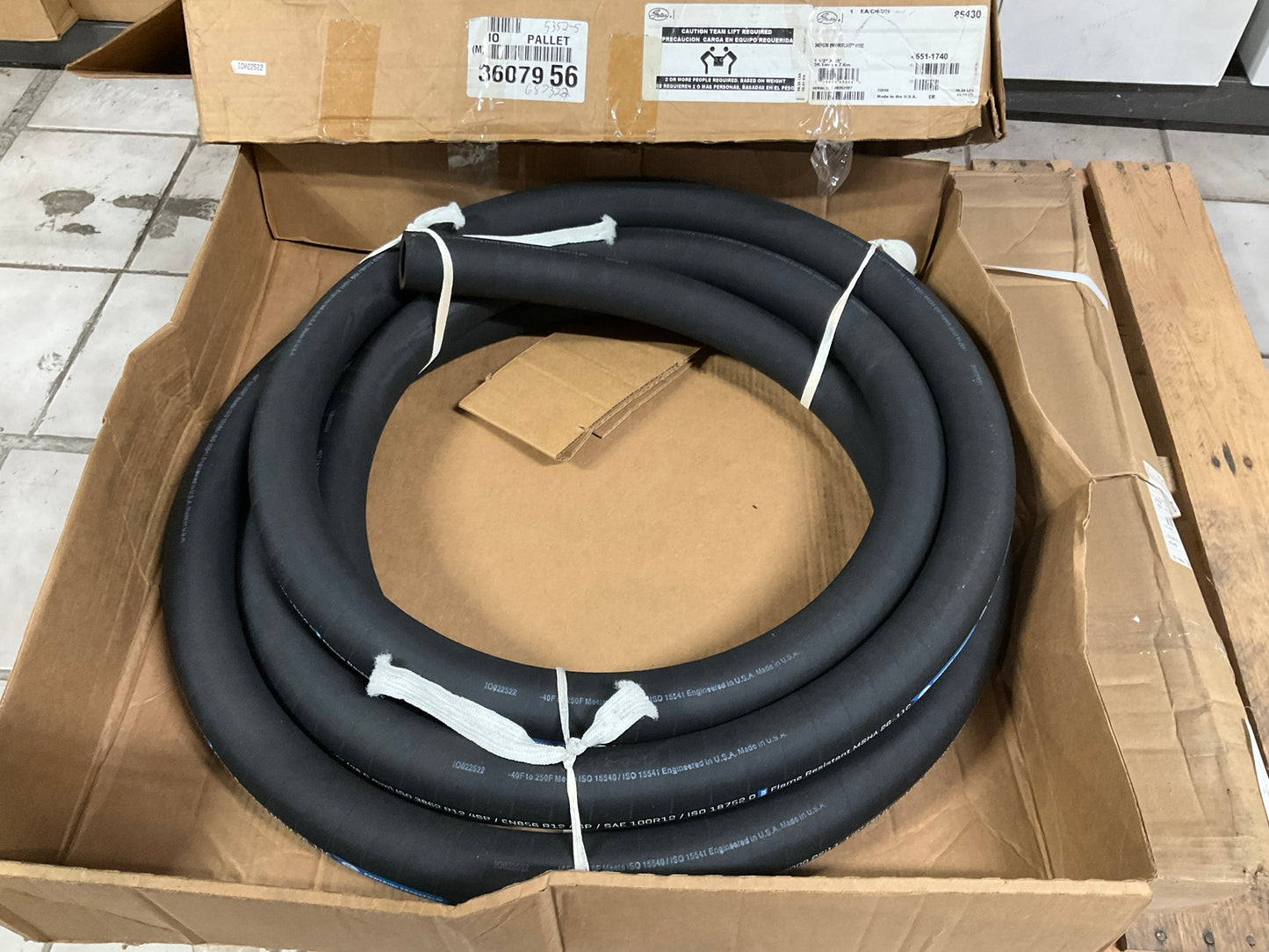 25 FEET - Gates 85430 EFG3K High Pressure Hydraulic Hose, SAE 100R12, 1-1/2''