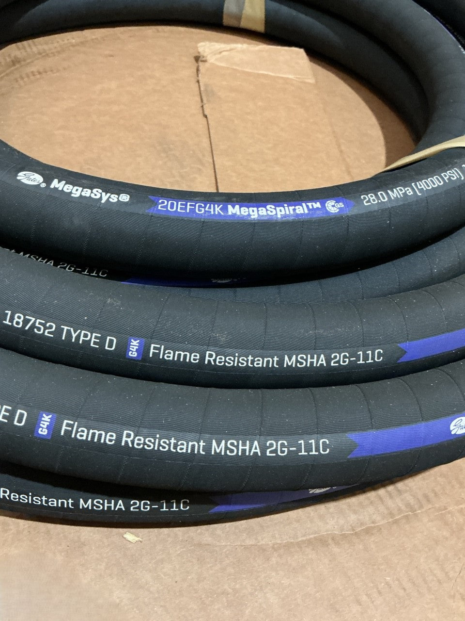 50 FEET - Gates 85438 Hydraulic Hose 20EFG4K 1-1/4'' Four Wire 100R12, 4000 PSI