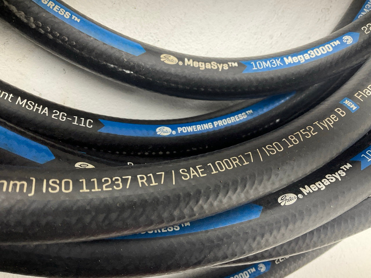 50 FEET - Gates 85627 5/8'' Hydraulic Hose 10M3K Mega3000, 3250 PSI Max W.P.