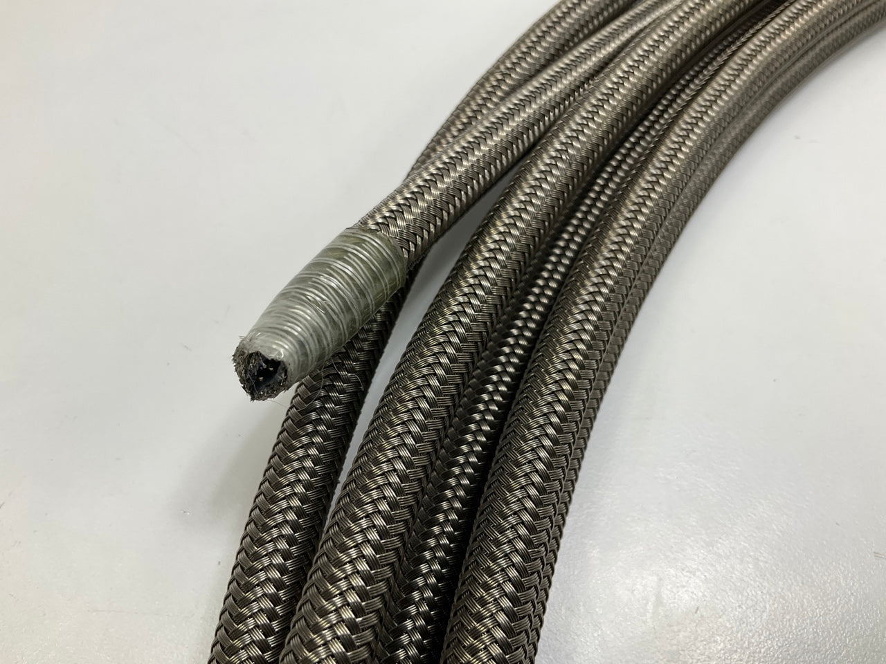 25 FEET - Gates 85701 1/4'' Hydraulic Hose SC14, 1500 PSI Max Working Pressure