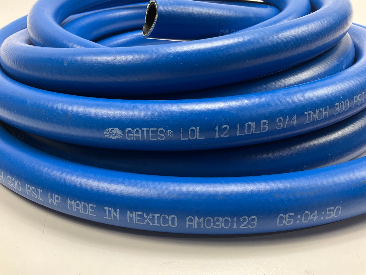 25 FEET - Gates 85971 12LOLB 3/4'' Hydraulic Hose, 300 PSI Max Working Pressure
