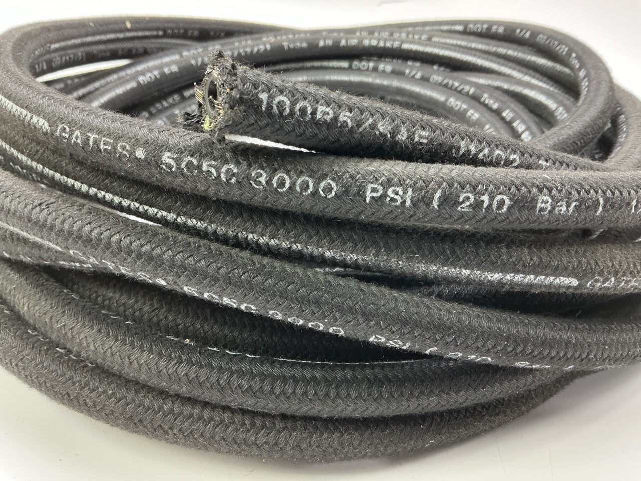 Gates 86606 5C5C Hydraulic Hose 1/4'' X 50' Long - 3000 PSI SAE 100R5