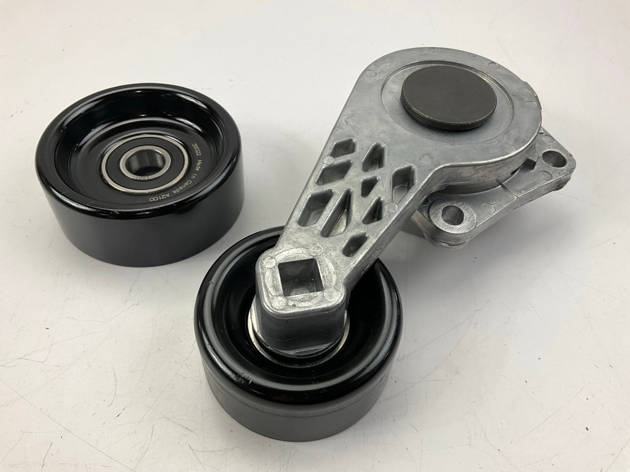 Gates 90K-38133 Serpentine Belt Drive Component Kit: Tensioner, Pulley & Belt