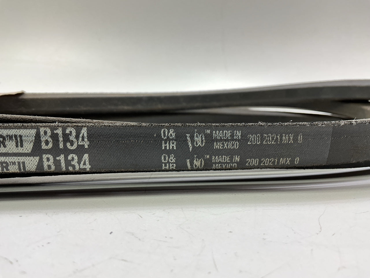Gates B134 Industrial Accessory Drive Belt - 21/32'' X 136''