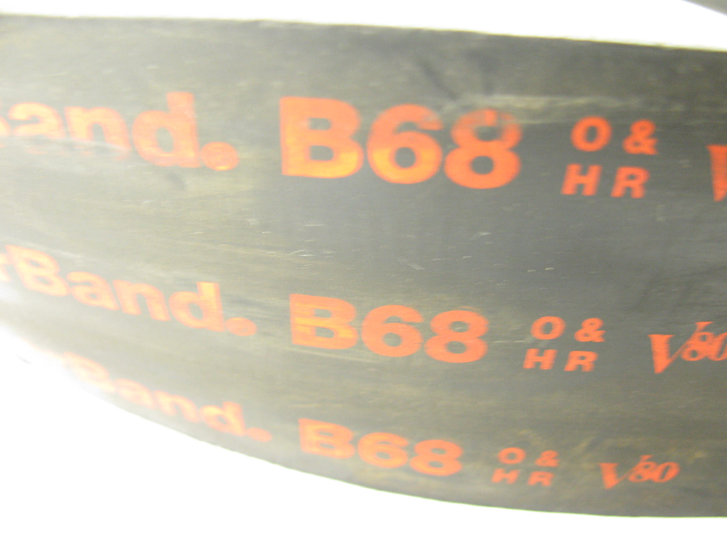 Gates 3/B68  90933068 V-Belt - B Section, 3 Band, 71.00 In