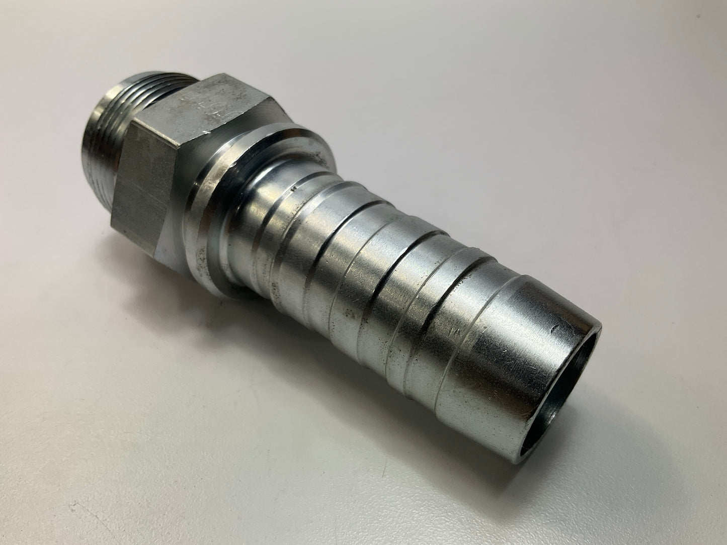 Gates G20165-2020 Hydraulic Hose Fitting Male JIC 37° Flare 1-1/4 ID - 20GS-20MJ