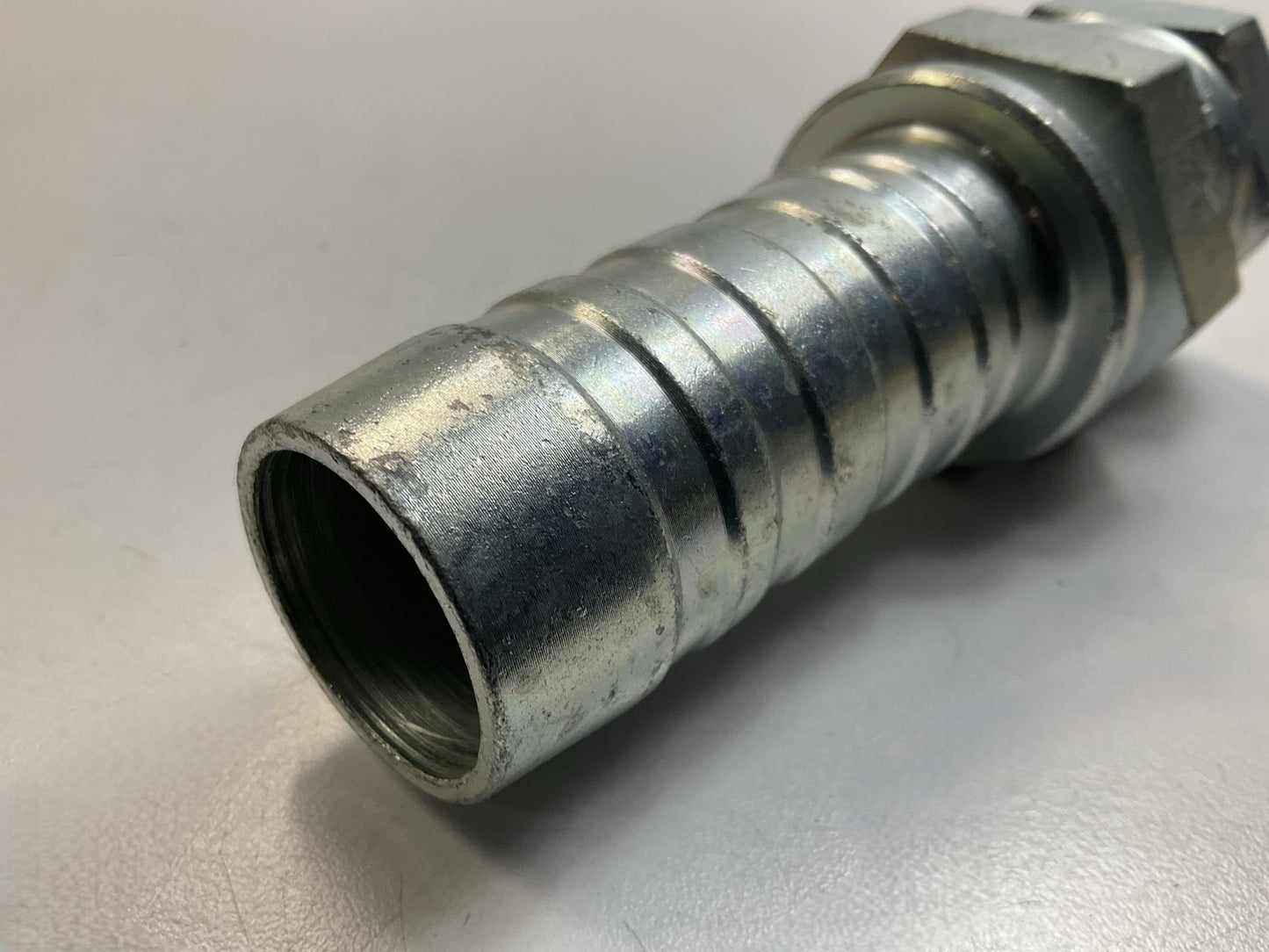 Gates G20170-2016 Female Hose Fitting JIC 37° Flare Swivel 1-1/4'' ID, 20GS-16FJX