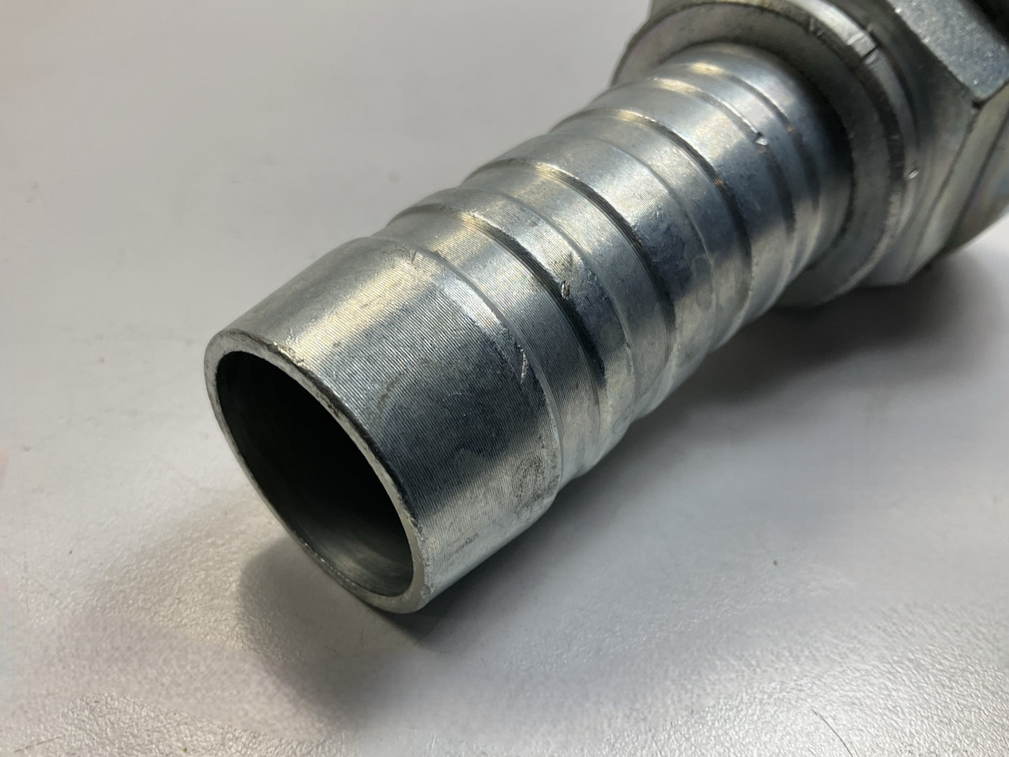 Gates G20170-2024 Hose Fitting Female JIC 37° Flare Swivel 1-1/4'' ID, 20GS-24FJX