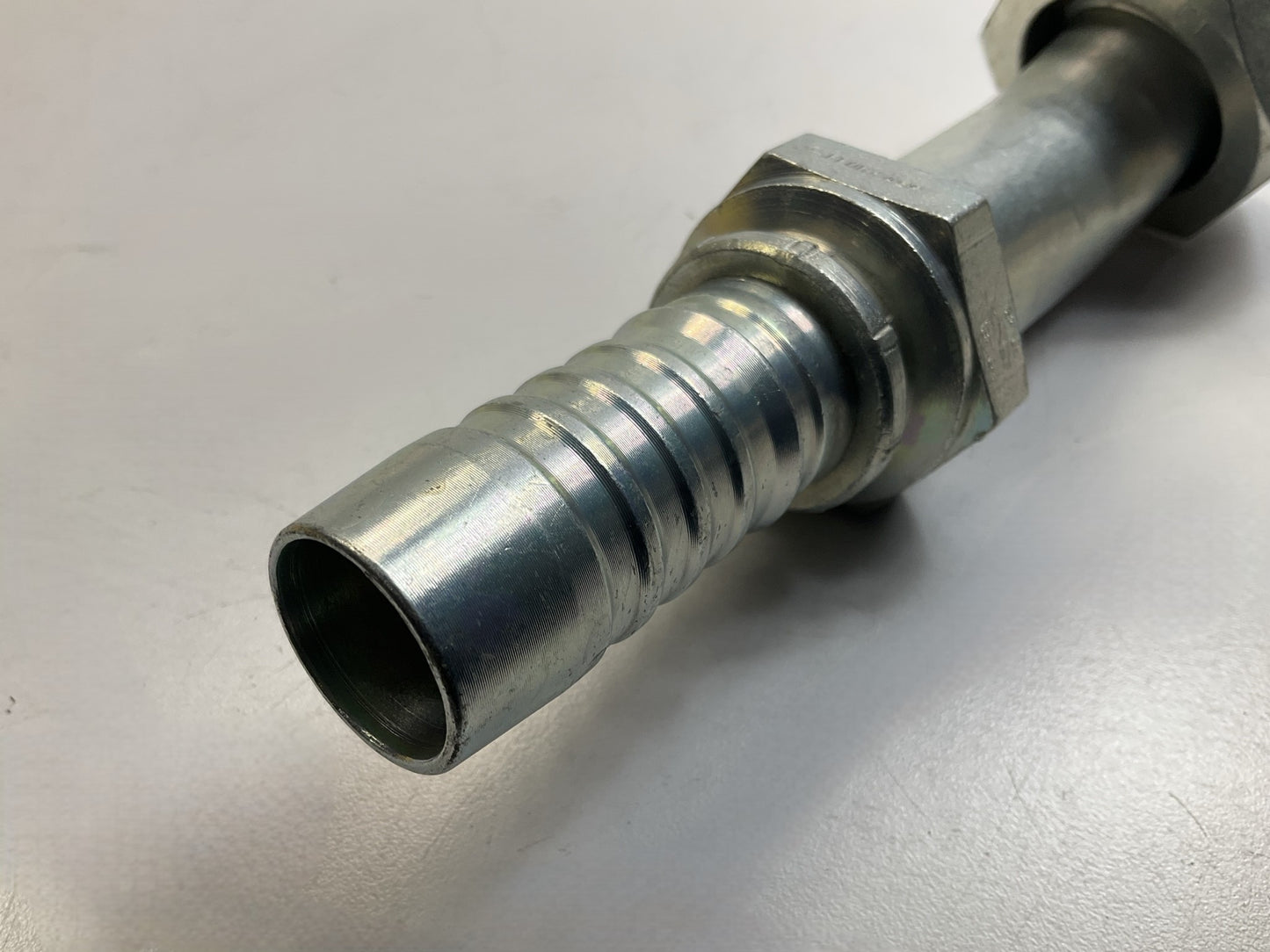 Gates G20234-1620 Female Flat-Face O-Ring Swivel 45°  Tube Hydraulic Fitting, 1''