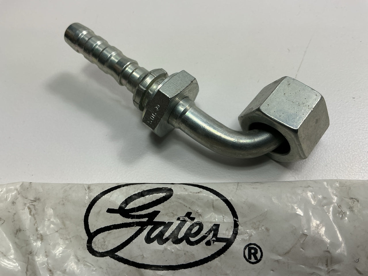 Gates G20239-0606 Hose Fitting Female Flat-Face O-Ring Swivel, 90° Angle 3/8'' ID