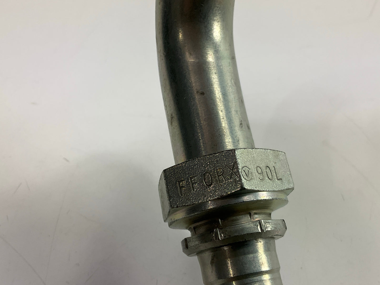 Gates G20241-1212 Hydraulic Fitting 90 Bent Tube Female Swivel GS G-20 3/4'' Hose