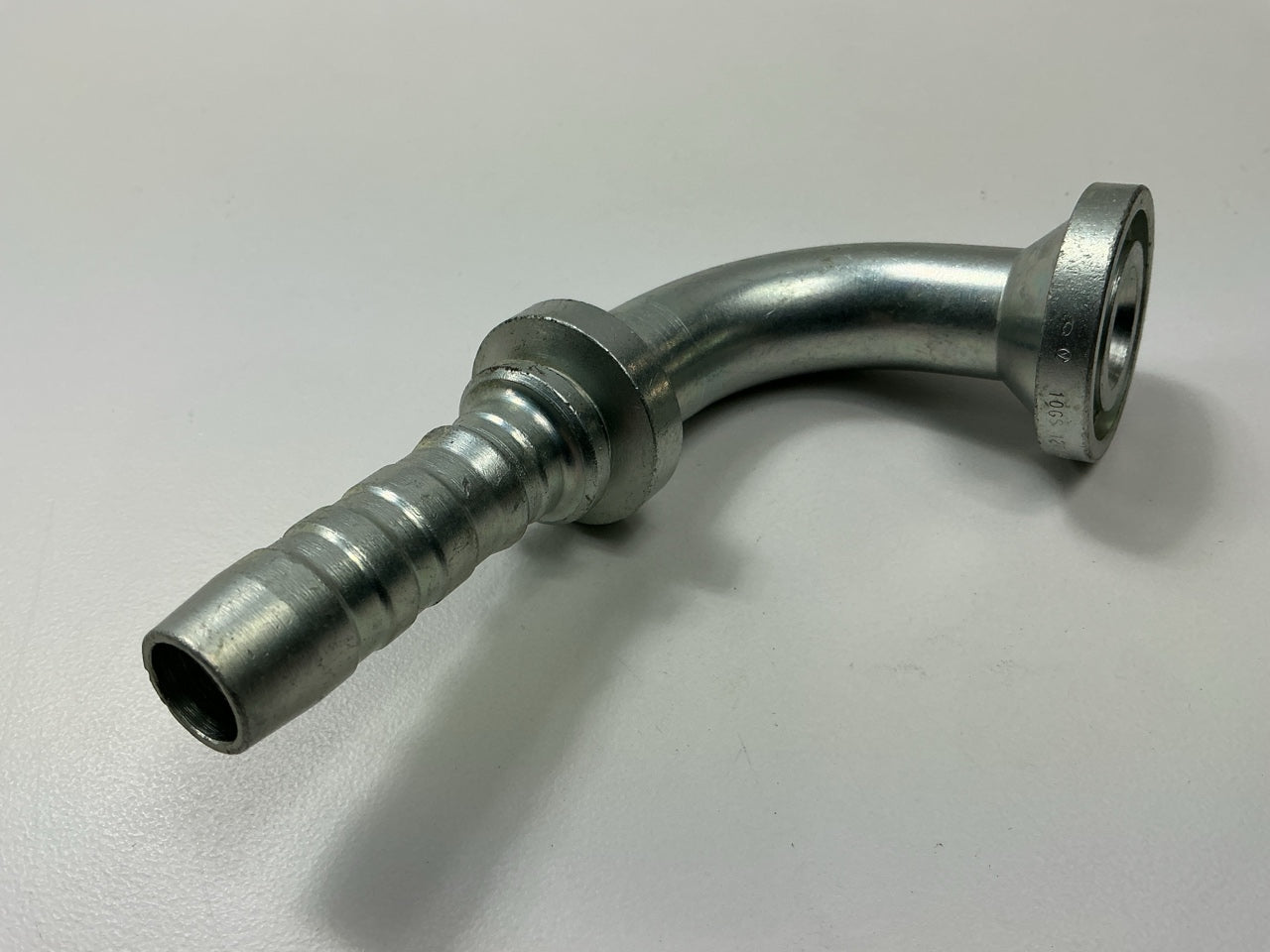 Gates G20315-1012 90° Tube Code 61 O-Ring Flange Hydraulic Fitting, 5/8''