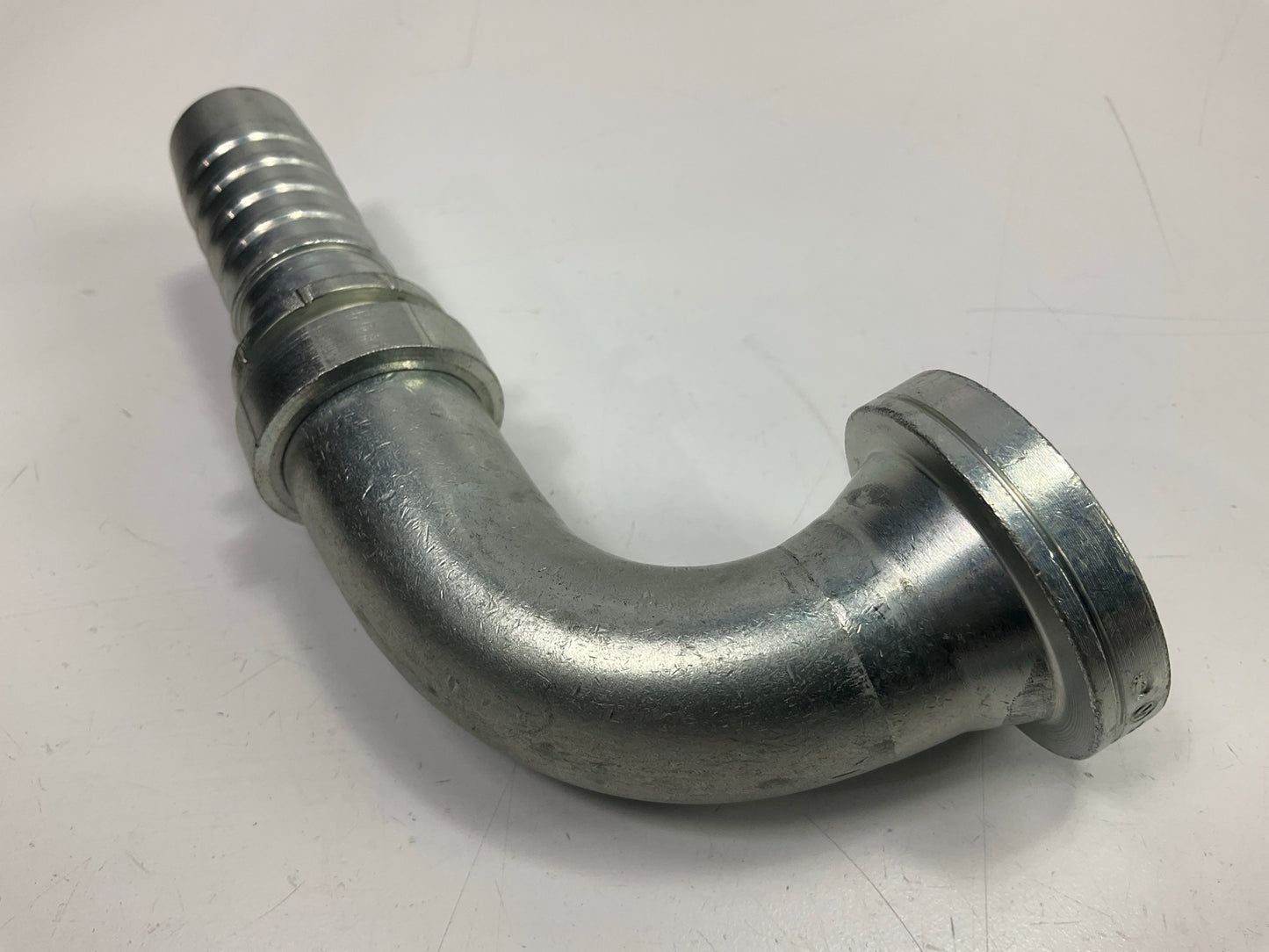 Gates G20364-1616 90° Tube Code 62 O-Ring Flange Heavy Hydraulic Fitting, 1''