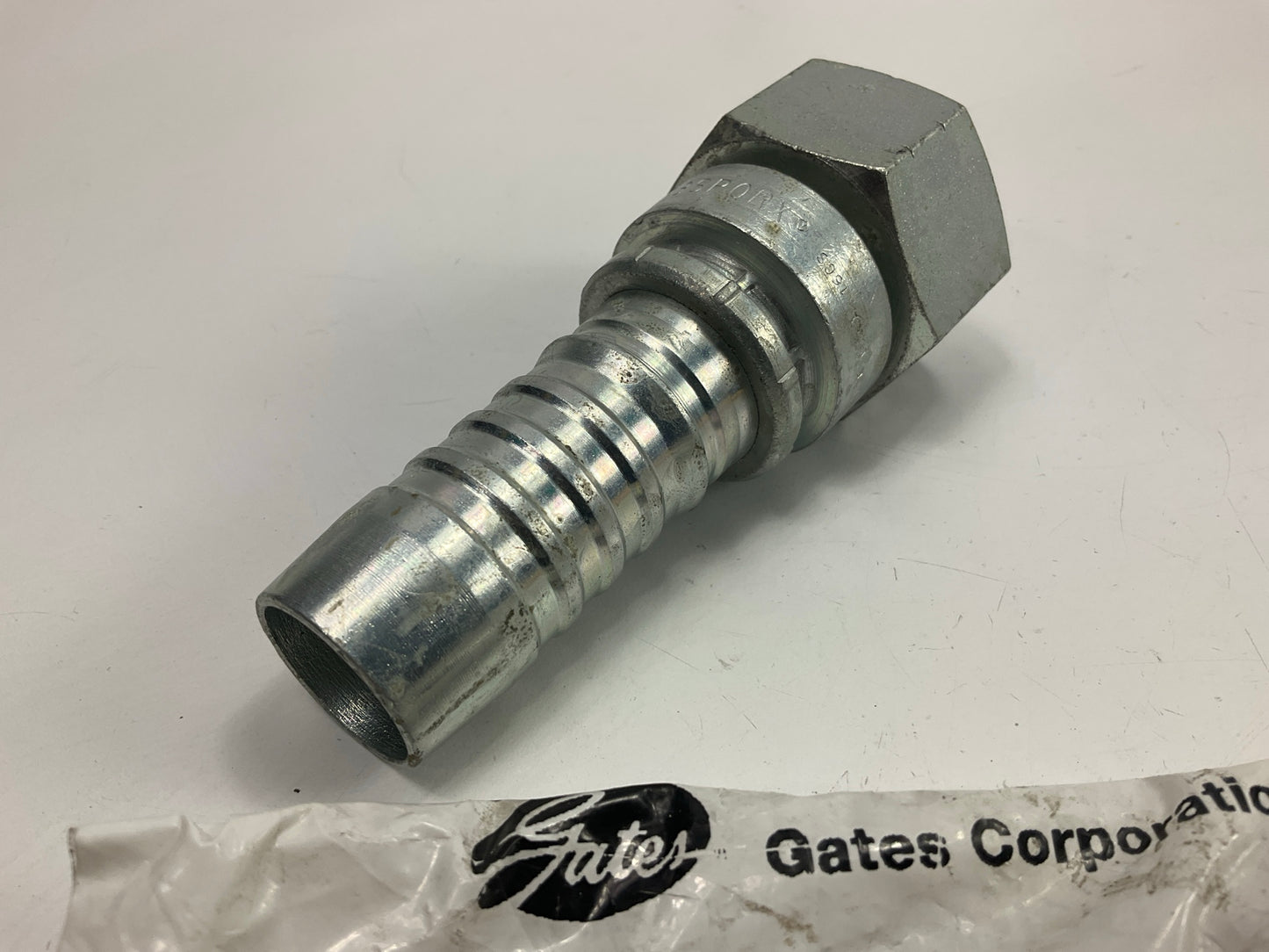 Gates G20830-1616 Female British Parallel O-Ring Swivel Hydraulic Fitting, 1''