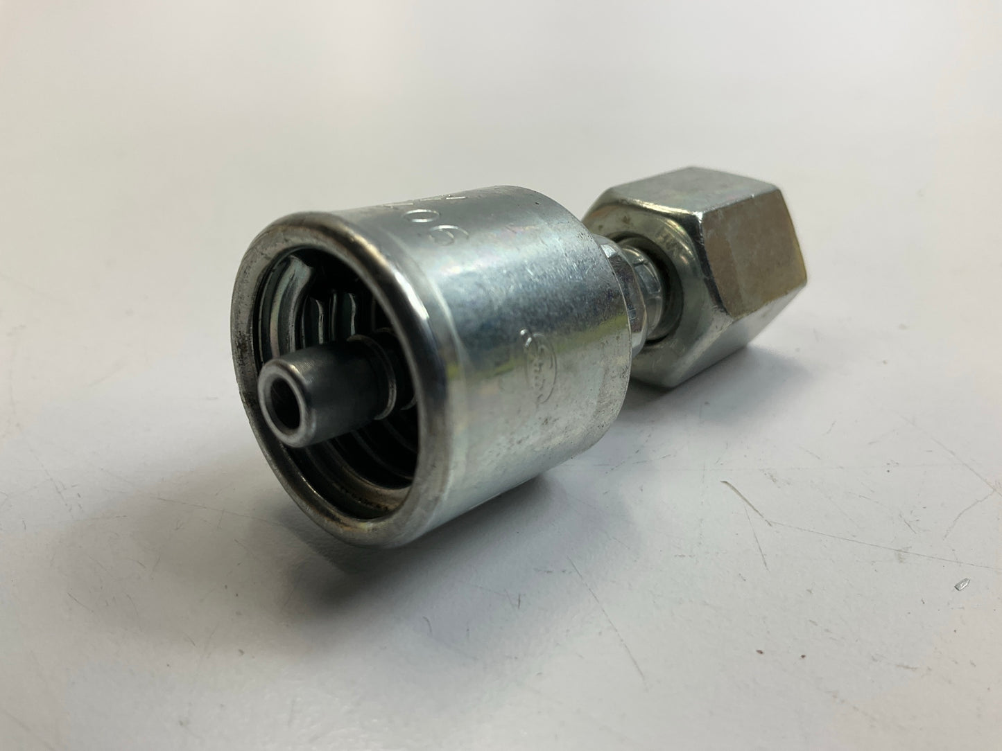 Gates G25170-0406 Female JIC 37° Flare Swivel 1/4'' ID, 9/16''-18 Thread - 4G-6FJX