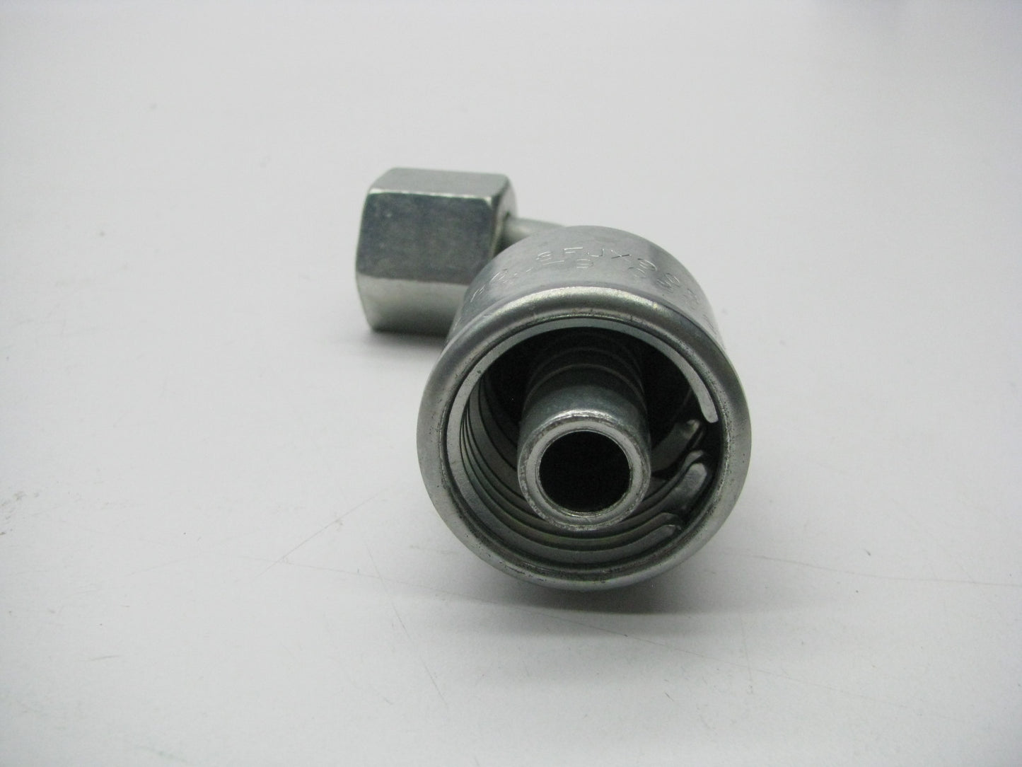 Gates G25179-0808 90 Degree Bent Tube Female JIC 37 Deg Flare Swivel Megacrimp