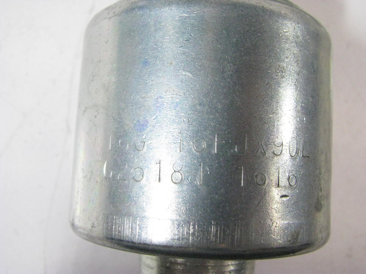 Gates G25181-1616 Hydraulic Fitting 90 Bent Tube Female JIC 37 1'' Hose 1-5/16-12