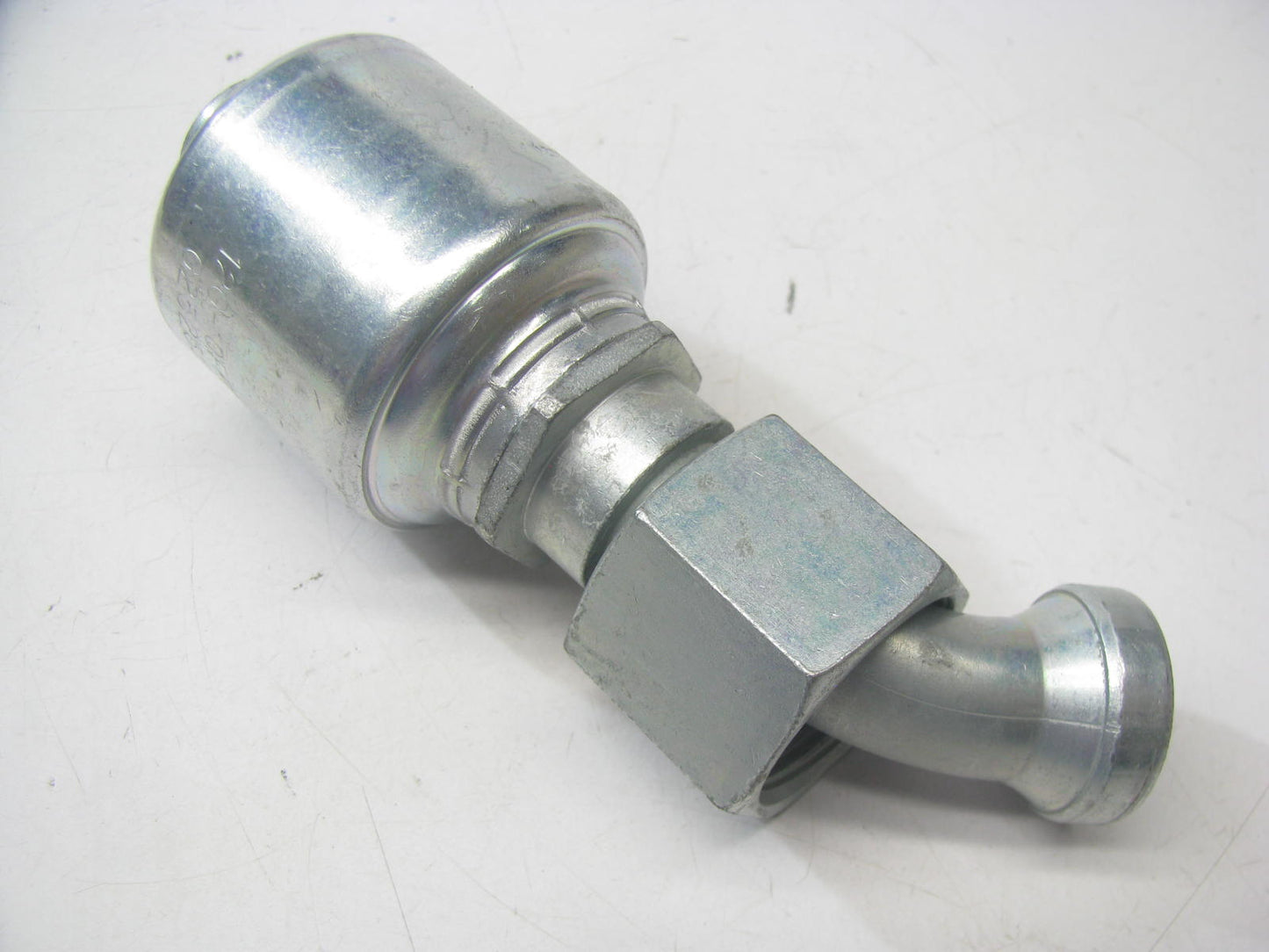 Gates G25235-1210 Hydraulic Fitting 45 Deg Bent Tube Female Swivel G25 3/4'' Hose