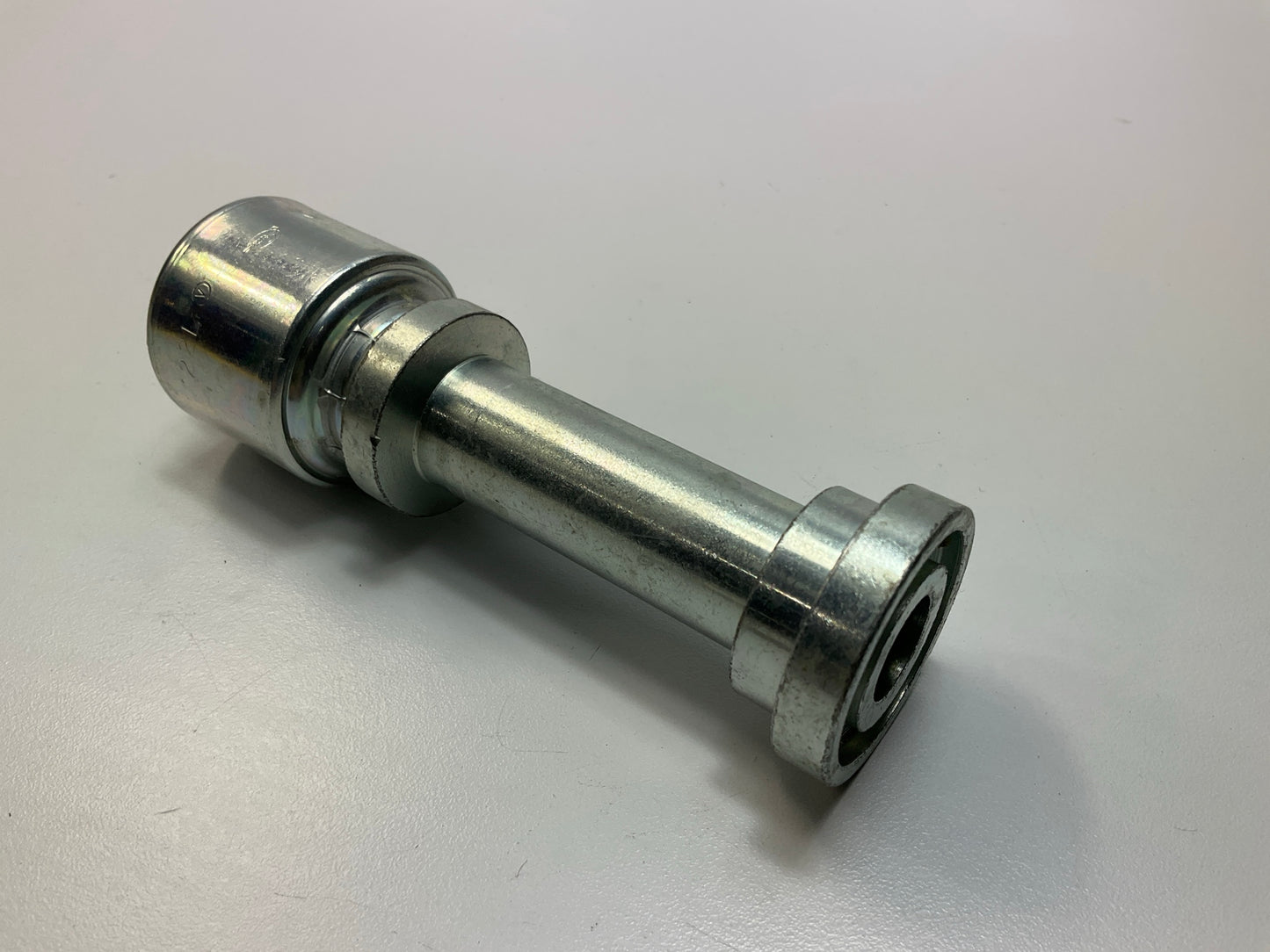 Gates G25300-1010 Komatsu O-Ring Flange Hydraulic Fitting, 5/8'' - 10G-10FLK