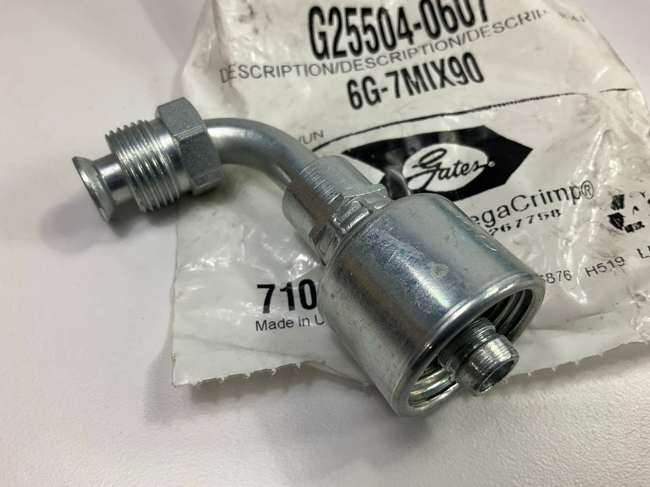 Gates G25504-0607 90 Degree SAE Male Inverted Swivel Hydraulic Fitting 3/8'' Hose