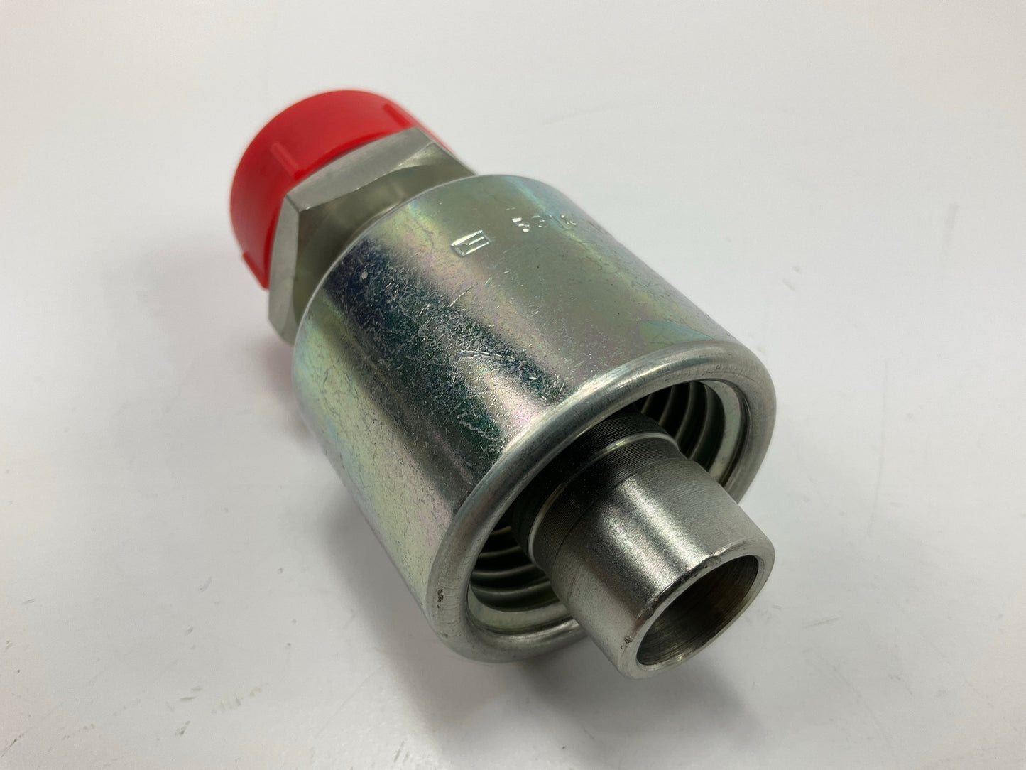 Gates G25615-1222 Male DIN 24° Cone 3/4'' Hydraulic Fitting, 12G-22MDL