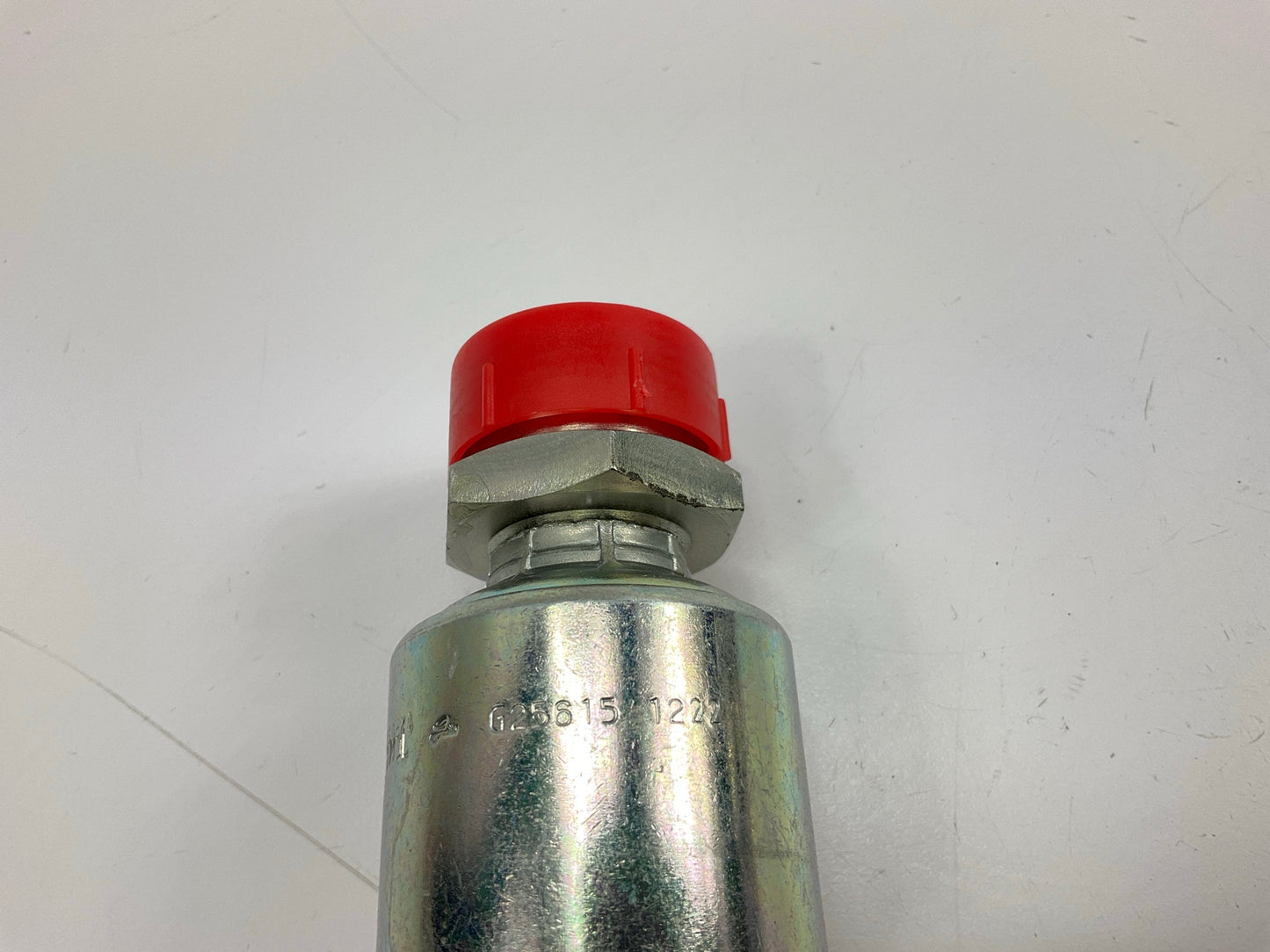 Gates G25615-1222 Male DIN 24° Cone 3/4'' Hydraulic Fitting, 12G-22MDL