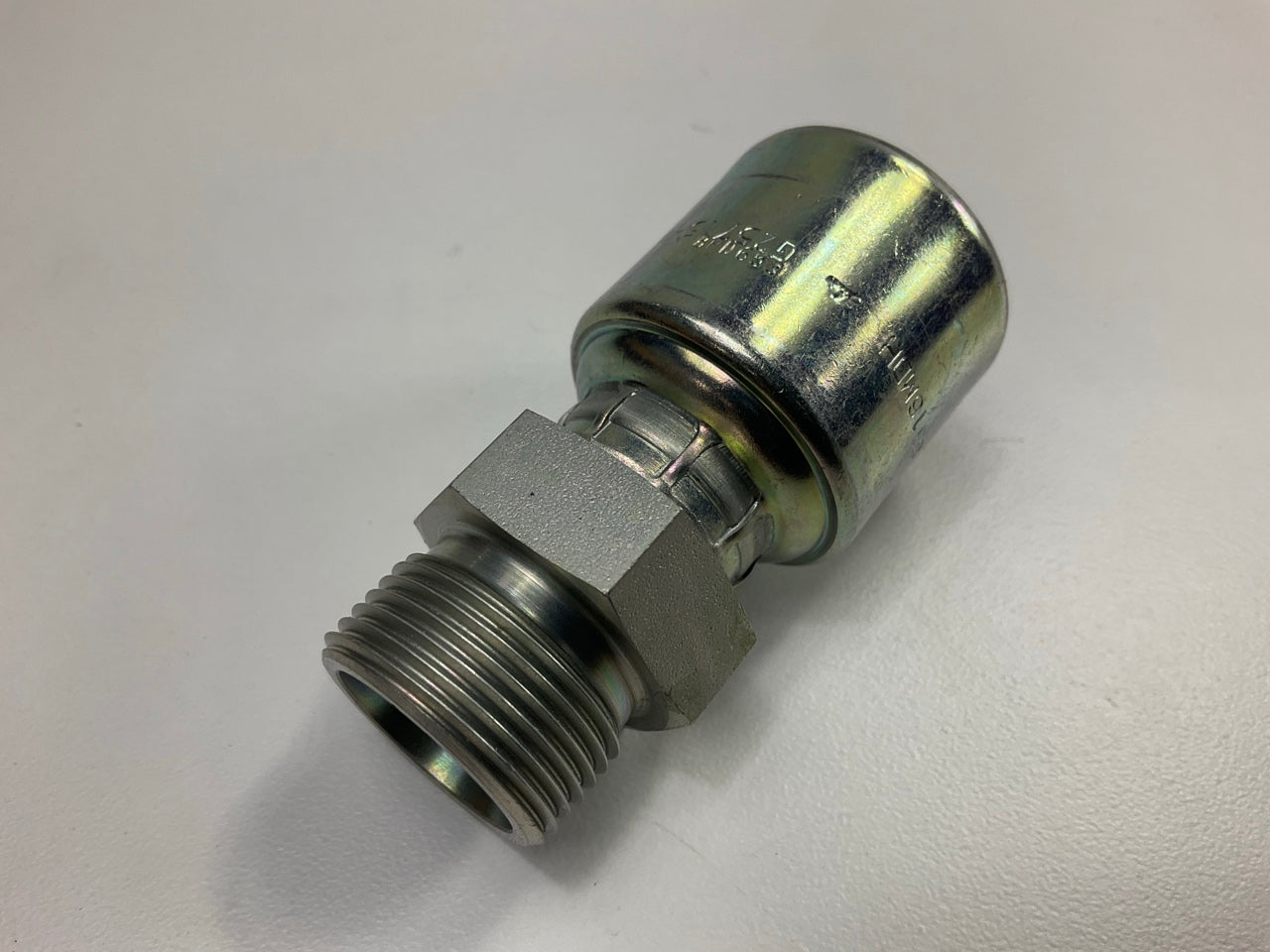 Gates G25715-0816 Male DIN 24° Cone Hydraulic Fitting 1/2'' Hose - 8G-16MDH