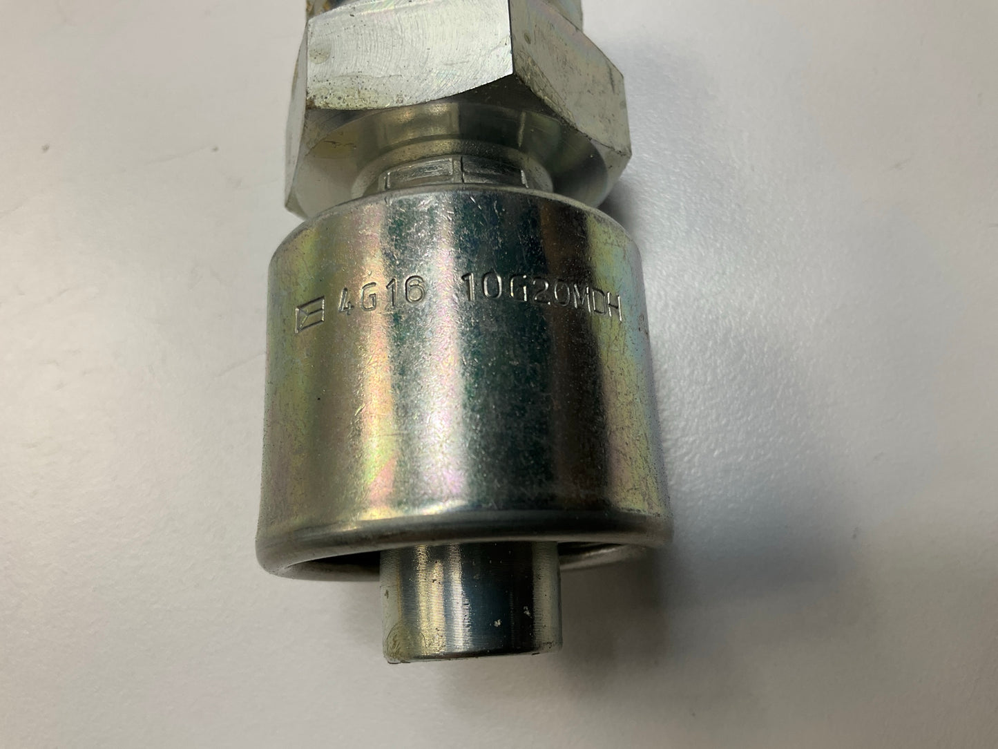 Gates G25715-1020 SAE Male Flareless Hydraulic Fitting, 3/8'' - 6G-4MFA