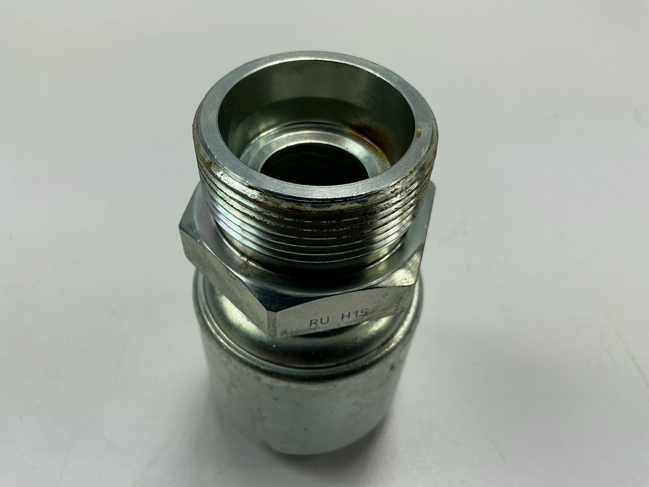Gates G25715-1630 Male DIN 24° Cone Hydraulic Fitting, 1'' - 16G-30MDH