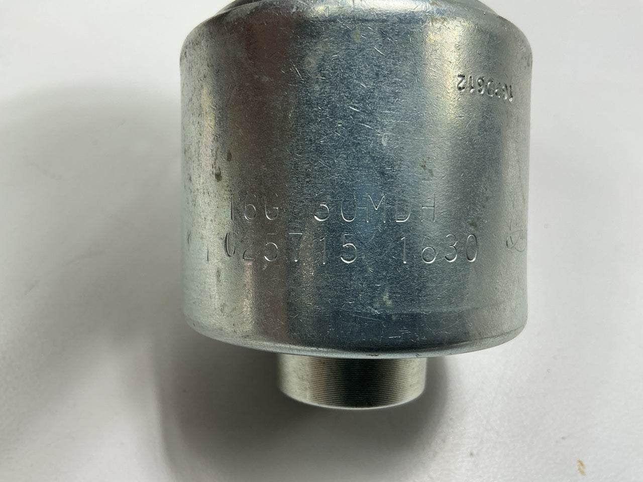 Gates G25715-1630 Male DIN 24° Cone Hydraulic Fitting, 1'' - 16G-30MDH